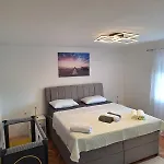 Villa New Renovation House Dinov San *