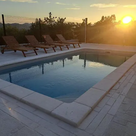 New Renovation House Dinov San Blato na Cetini